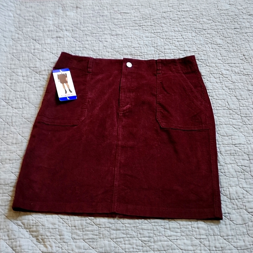 32 Degrees Corduroy Skirt Size Large